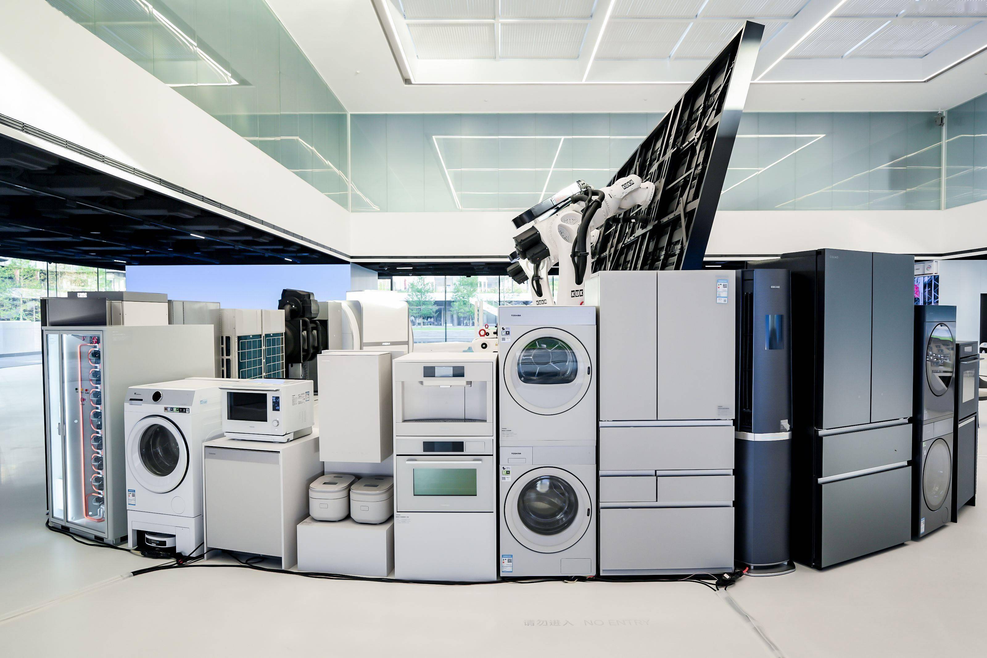 AI在家電研發(fā)的熱潮尚未引發(fā)質變 從美的五年研發(fā)投入600億談起